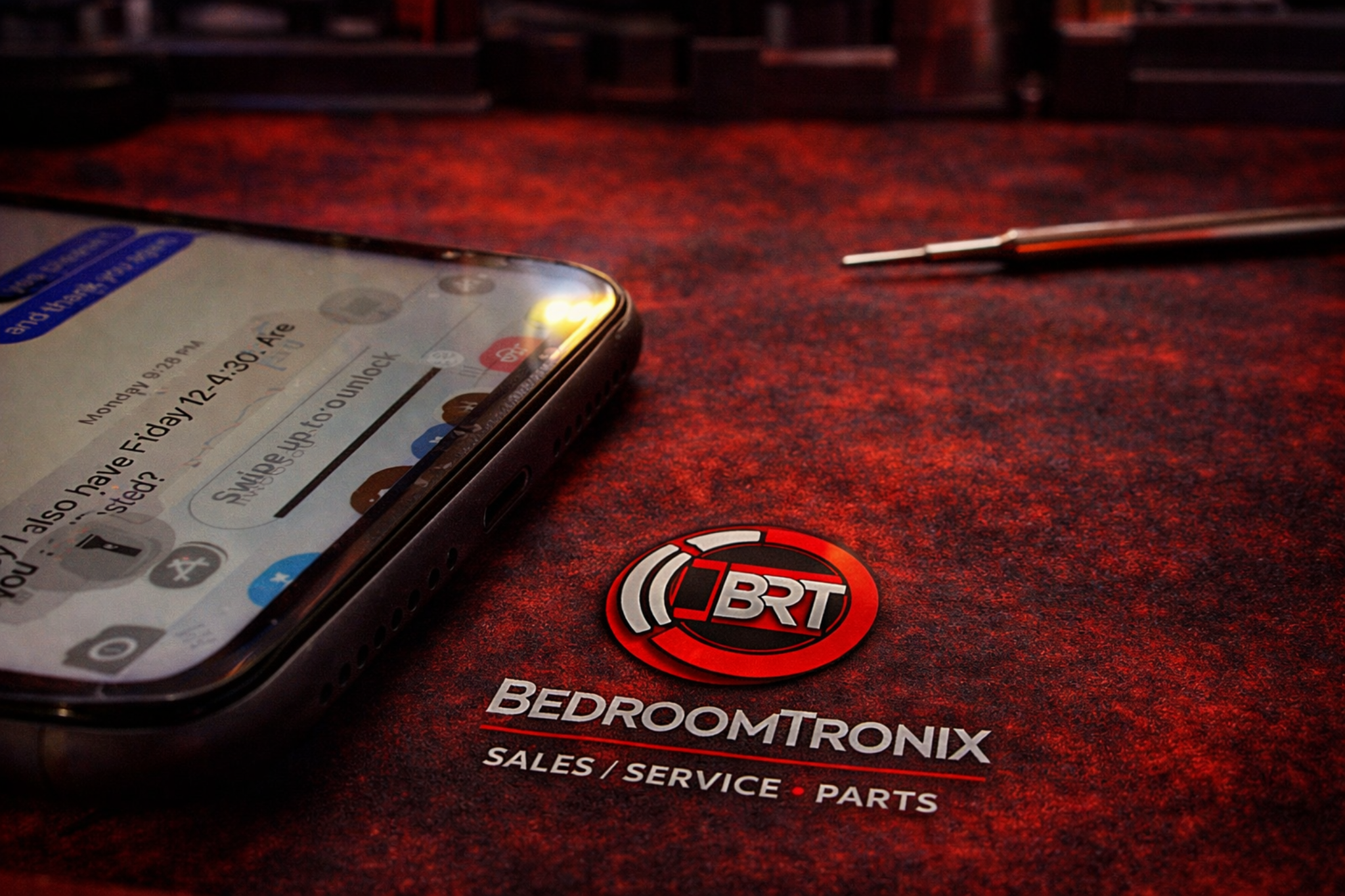 Close up phone edge image